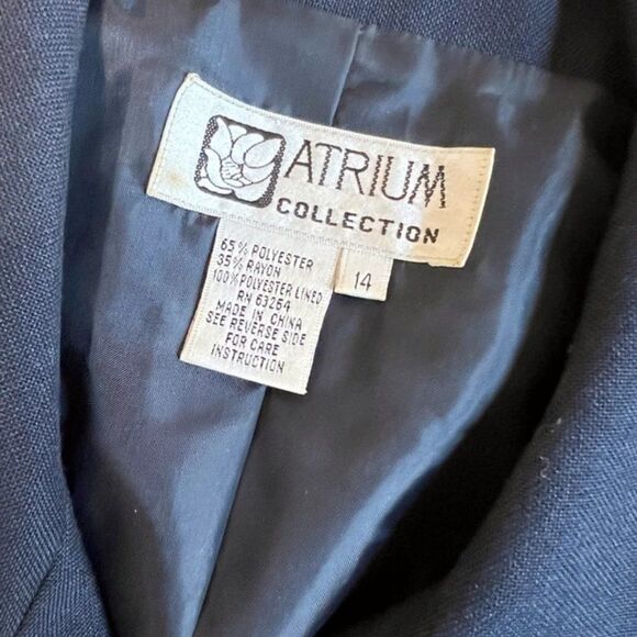 Atrium Collection 2 piece outfit size 14 - Picture 5 of 8